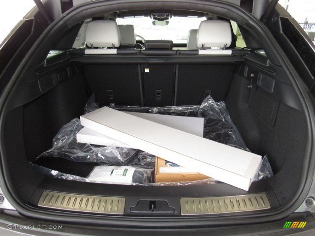 2018 Land Rover Range Rover Velar First Edition Trunk Photo #122761724