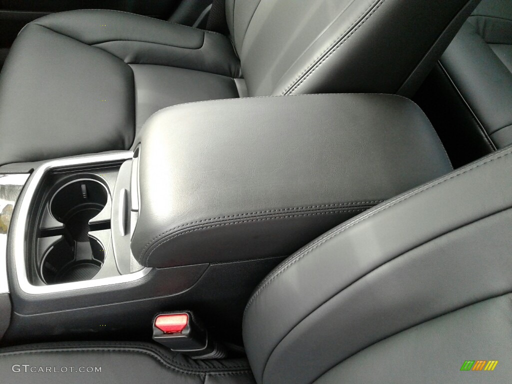 2018 300 Touring - Ceramic Grey / Black photo #18