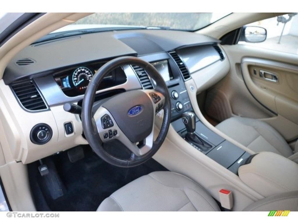 2013 Taurus SEL AWD - Oxford White / Dune photo #10