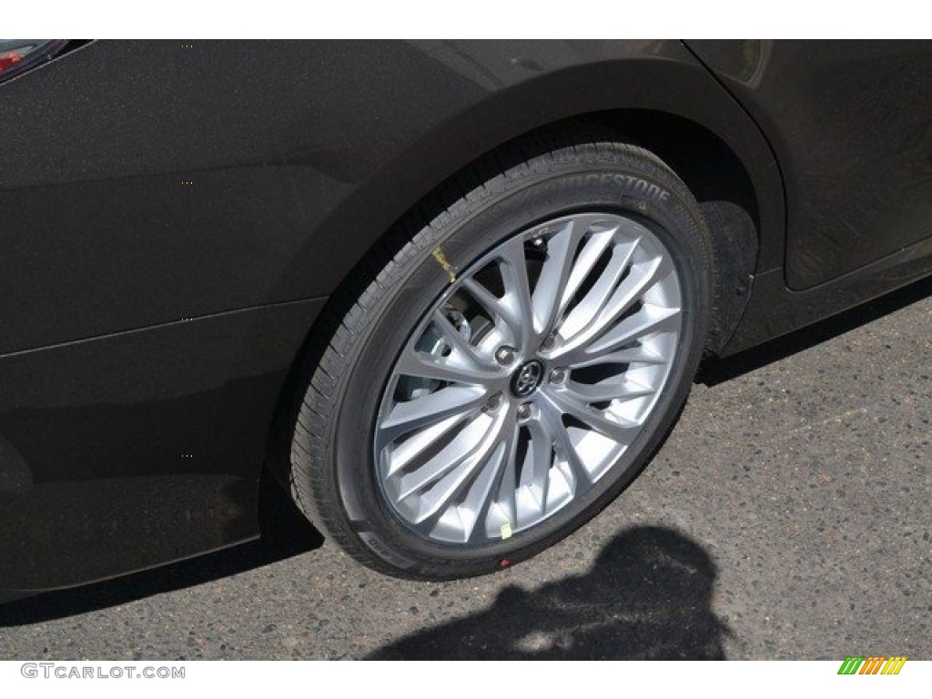 2018 Camry Hybrid XLE - Brownstone / Black photo #9