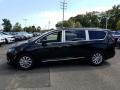 2017 Brilliant Black Crystal Pearl Chrysler Pacifica Touring L  photo #3