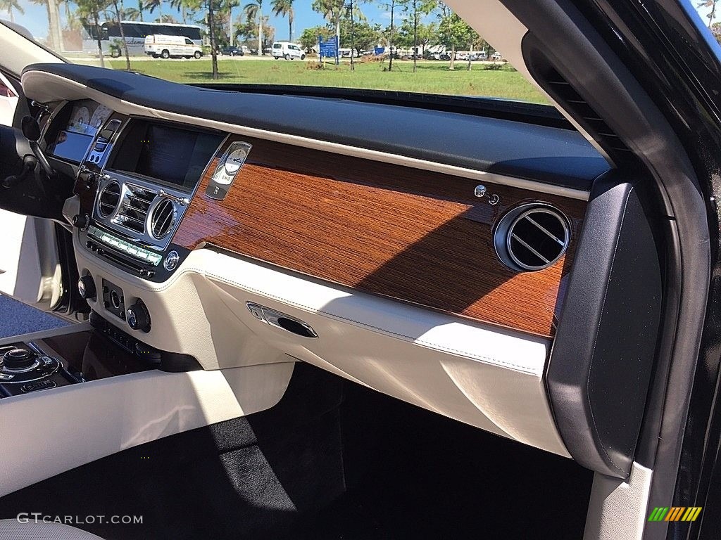 2013 Rolls-Royce Ghost Standard Ghost Model Seashell/Black Accent Dashboard Photo #122770556