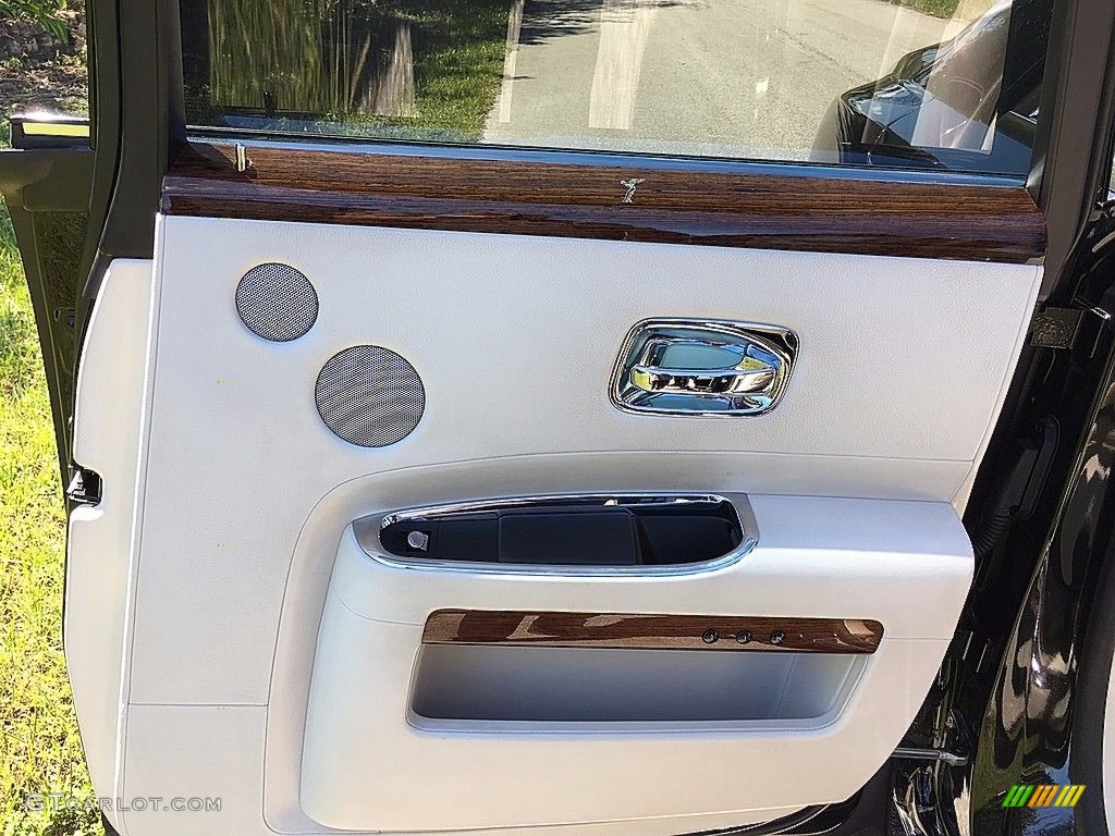 2013 Rolls-Royce Ghost Standard Ghost Model Seashell/Black Accent Door Panel Photo #122770643