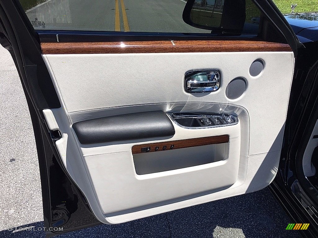 2013 Rolls-Royce Ghost Standard Ghost Model Seashell/Black Accent Door Panel Photo #122770655