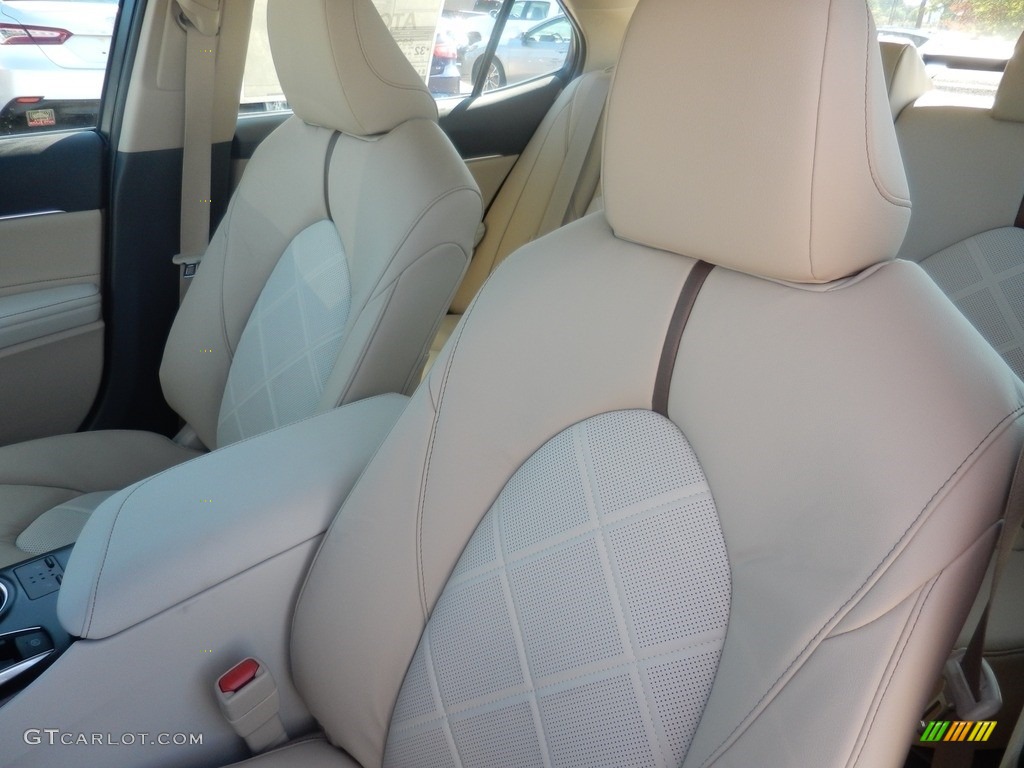 2018 Camry XLE - Wind Chill Pearl / Macadamia photo #5