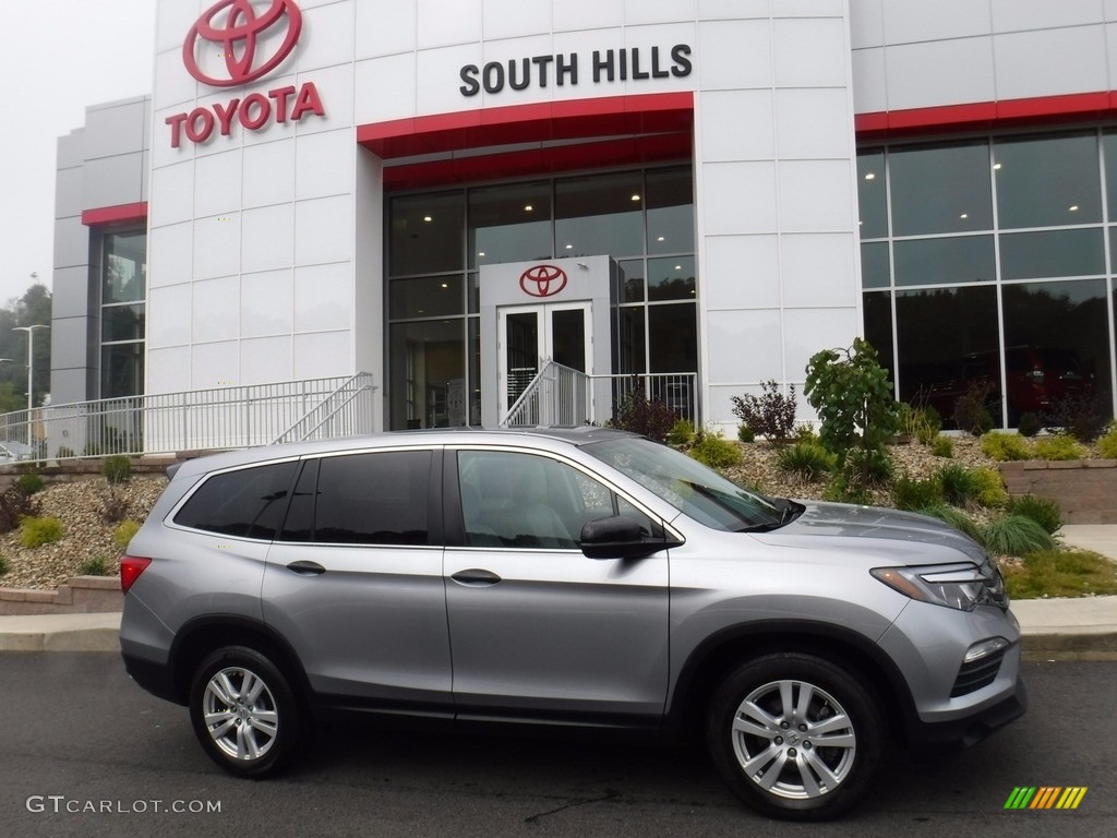 2016 Pilot LX AWD - Lunar Silver Metallic / Gray photo #2