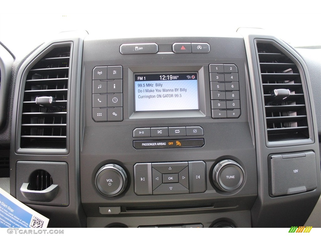 2018 Ford F150 XL Regular Cab Controls Photo #122777336