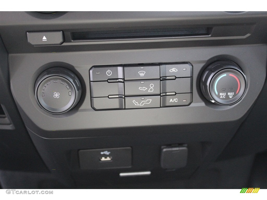 2018 Ford F150 XL Regular Cab Controls Photo #122777366