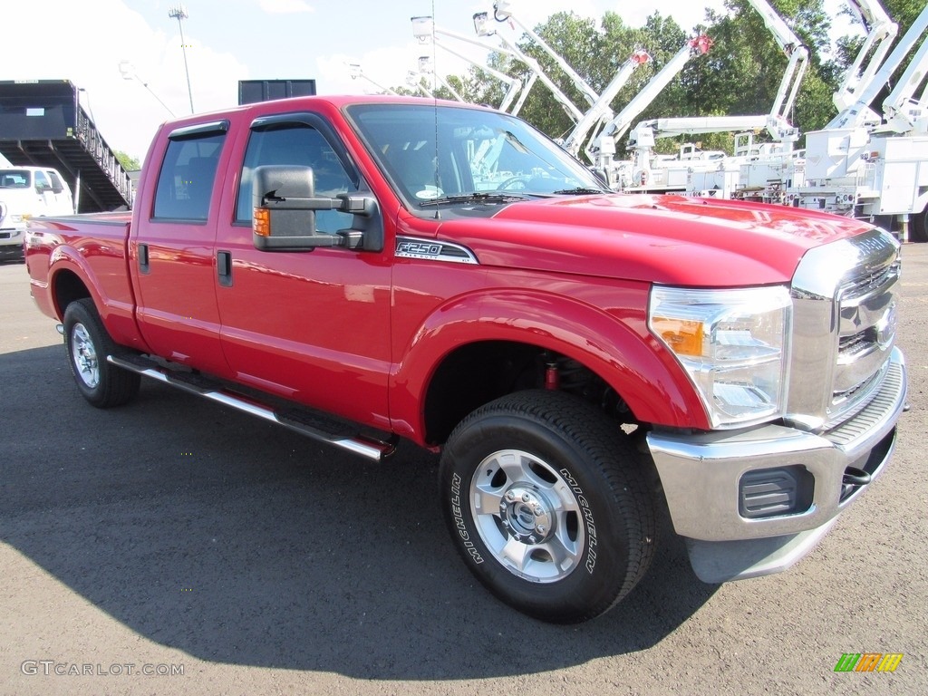 2013 F250 Super Duty XLT Crew Cab 4x4 - Ruby Red Metallic / Steel photo #4