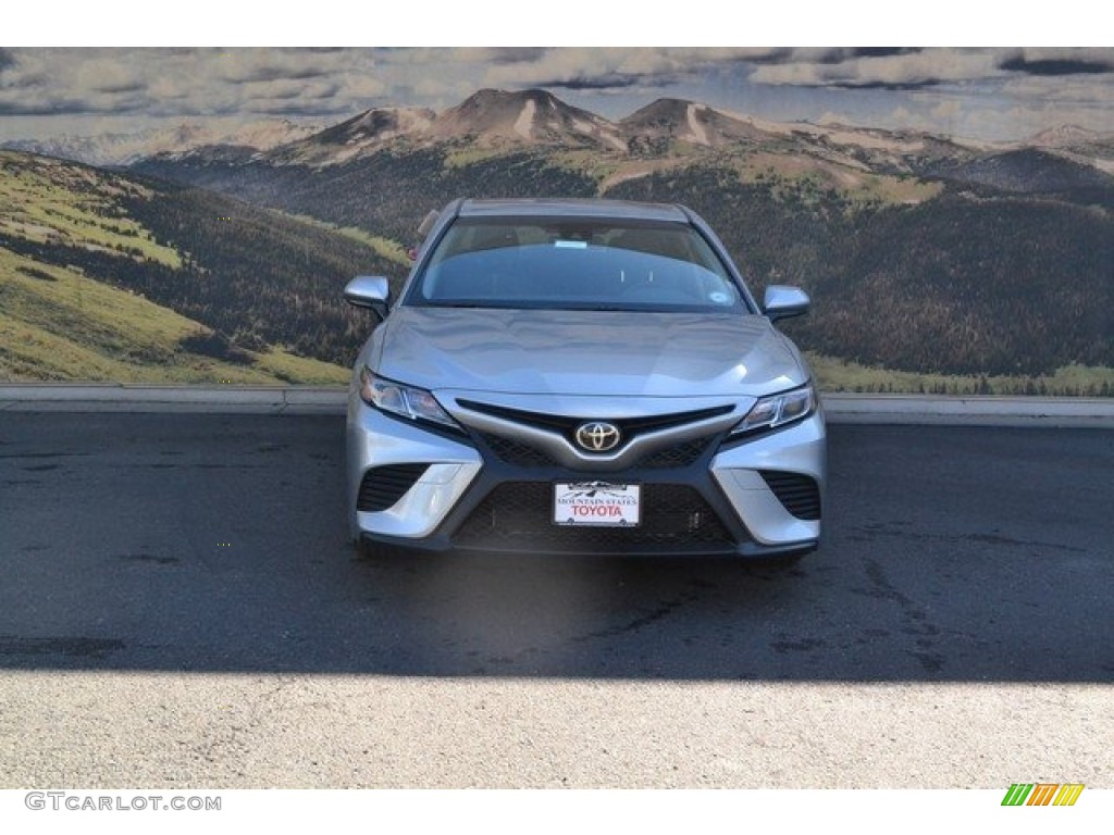 2018 Camry SE - Celestial Silver Metallic / Ash photo #2