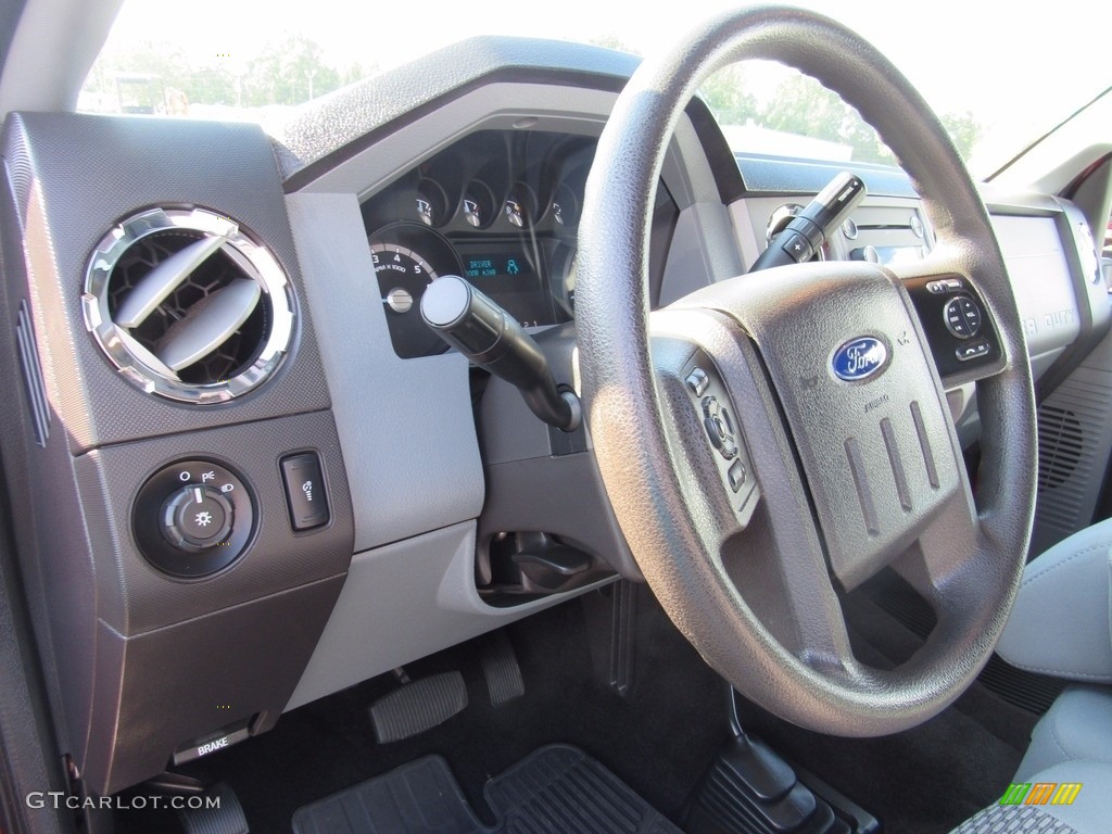 2013 F250 Super Duty XLT Crew Cab 4x4 - Ruby Red Metallic / Steel photo #12