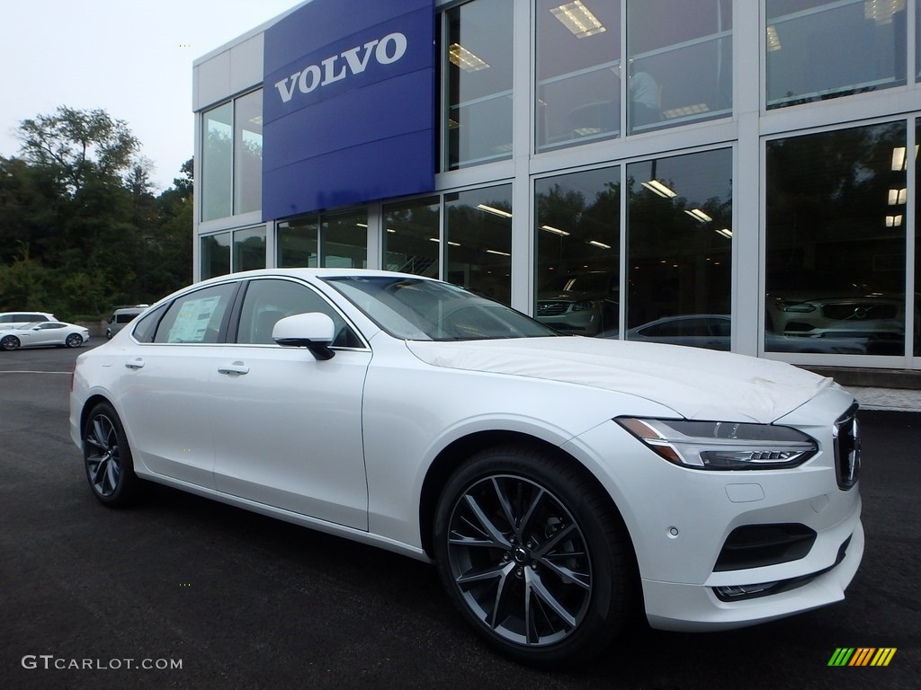 Crystal White Pearl Metallic 2018 Volvo S90 T5 AWD Momentum Exterior Photo #122780822