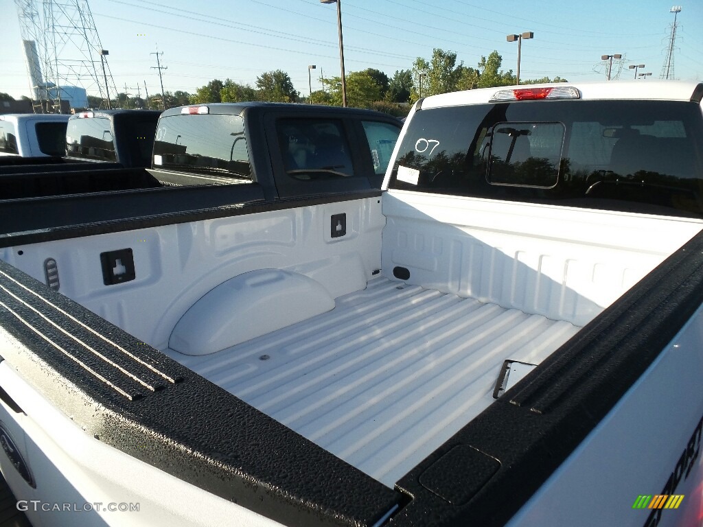 2017 F150 XL SuperCab 4x4 - Oxford White / Black photo #3