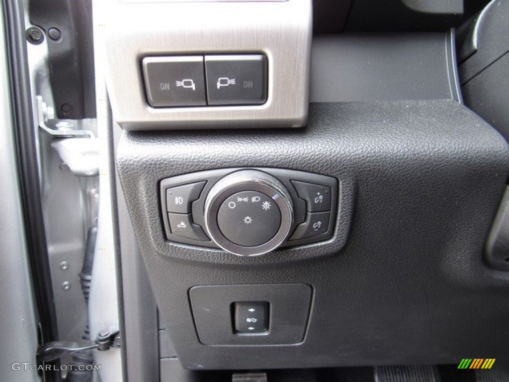 2017 F150 Platinum SuperCrew 4x4 - Ingot Silver / Black photo #26