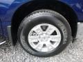 2017 Nissan Titan SV Crew Cab 4x4 Wheel and Tire Photo
