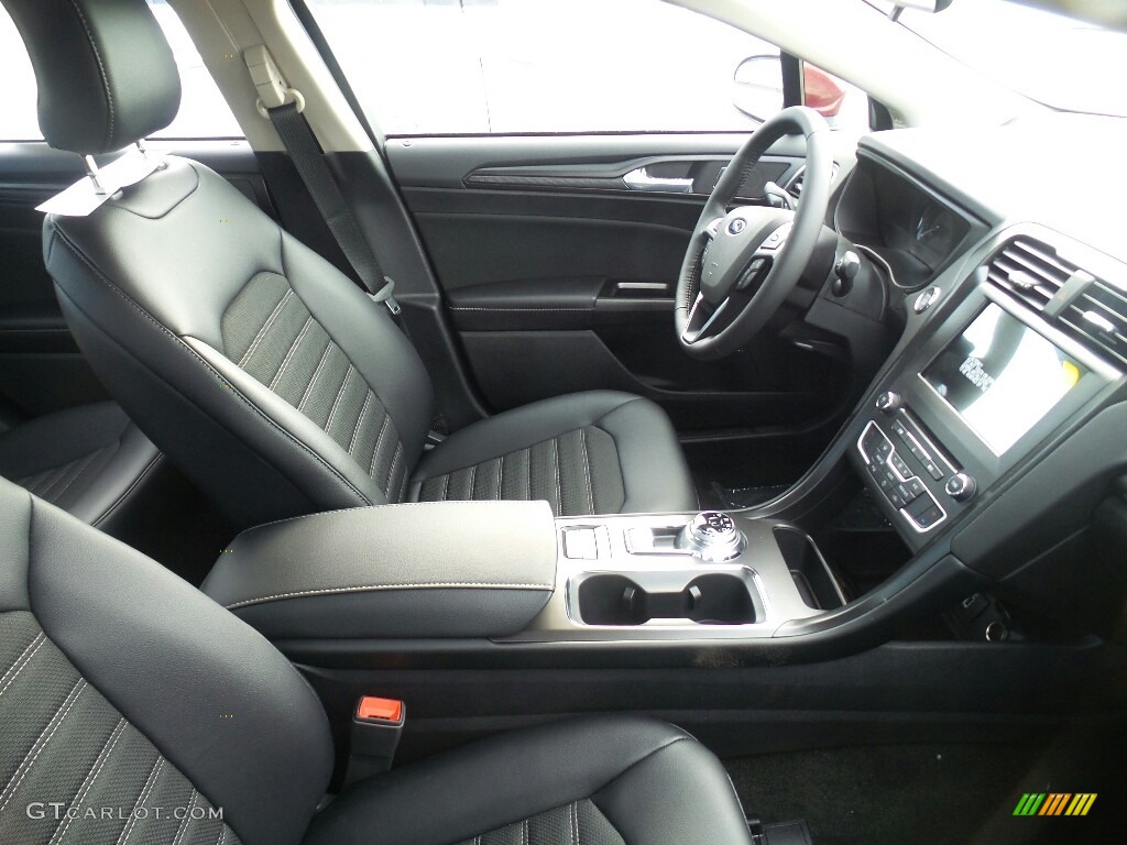 2018 Ford Fusion Hybrid SE Front Seat Photos