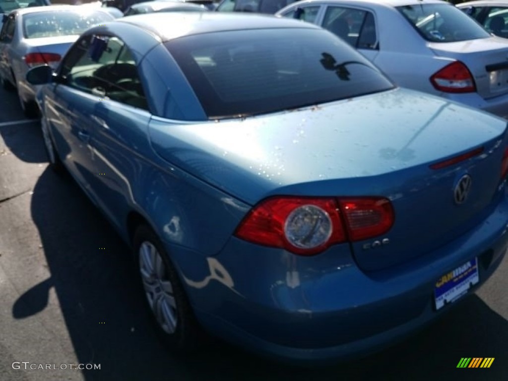 2008 Eos 2.0T - Eismeer Blue Metallic / Cornsilk Beige photo #4