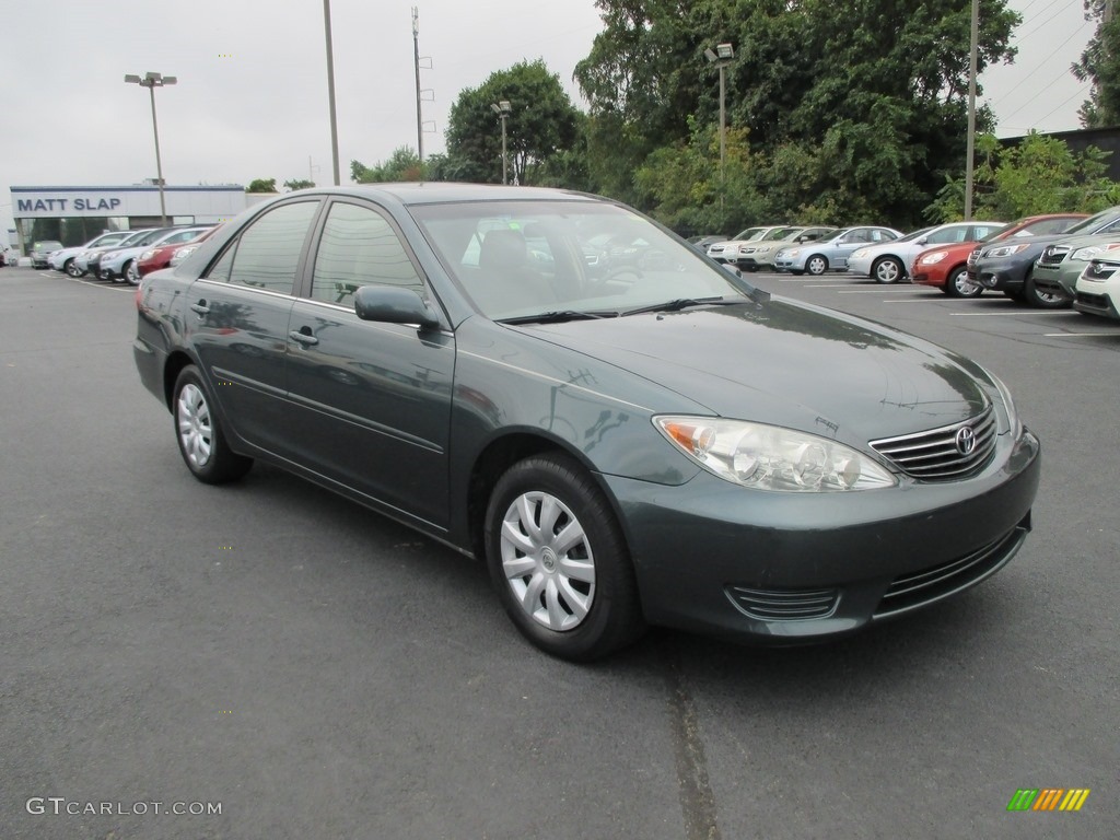 2005 Camry LE - Aspen Green Pearl / Taupe photo #4