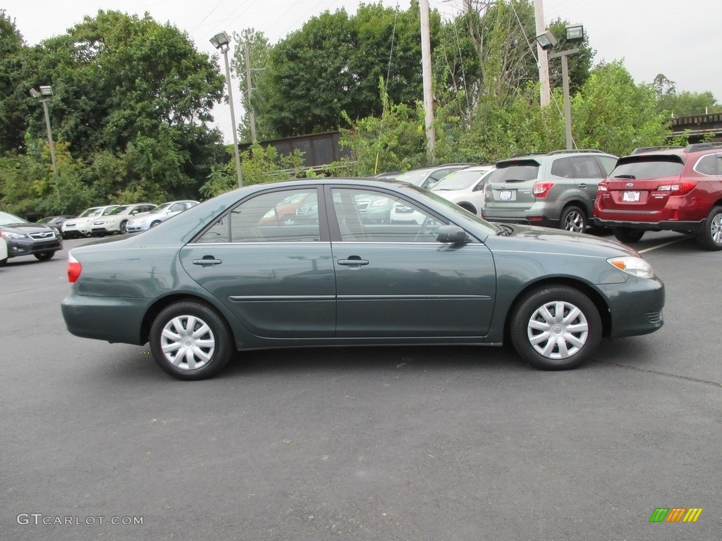 2005 Camry LE - Aspen Green Pearl / Taupe photo #5