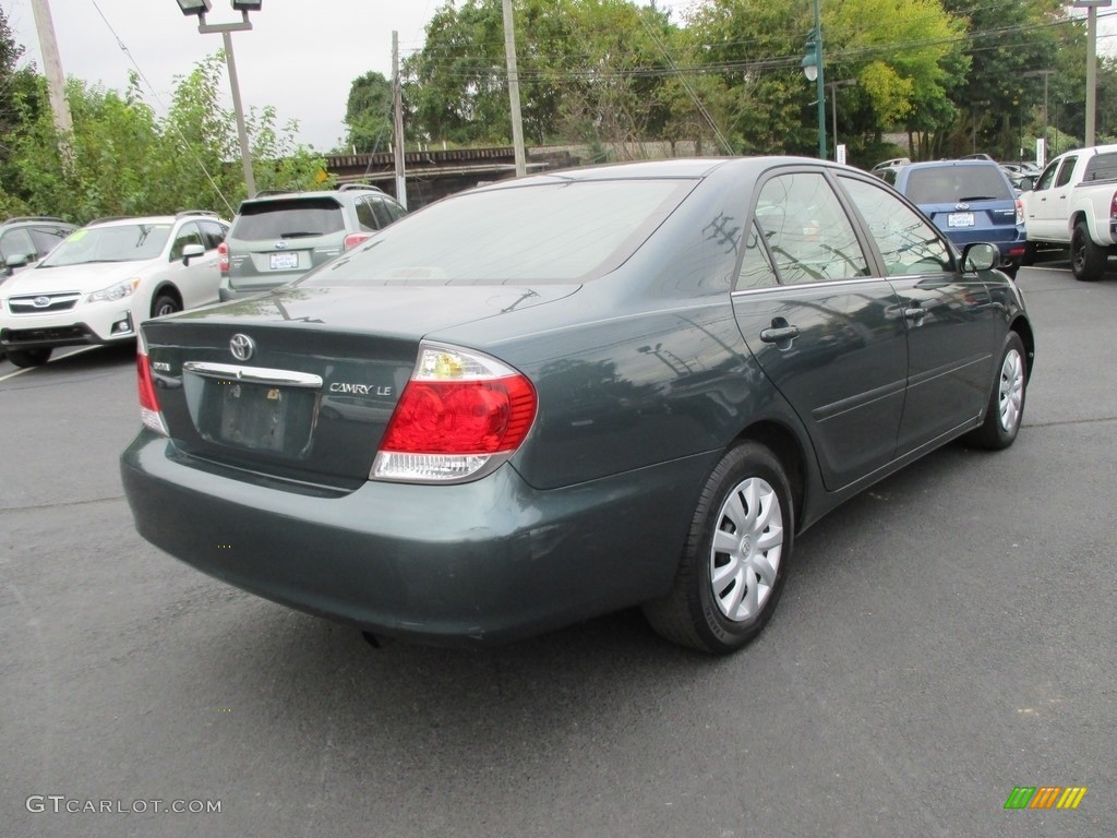 2005 Camry LE - Aspen Green Pearl / Taupe photo #6