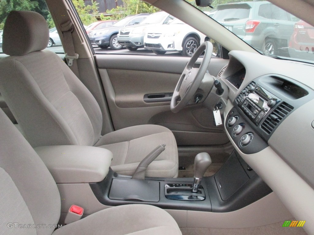 2005 Camry LE - Aspen Green Pearl / Taupe photo #16