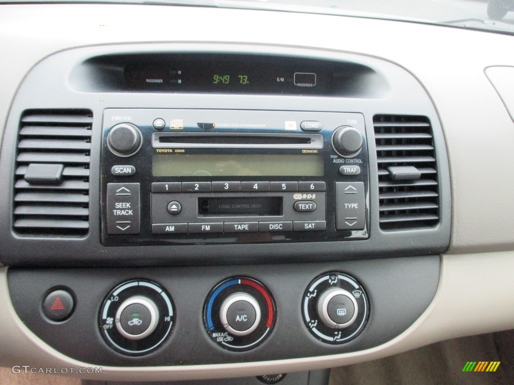 2005 Camry LE - Aspen Green Pearl / Taupe photo #25