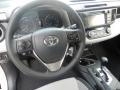 Super White - RAV4 XLE Photo No. 4