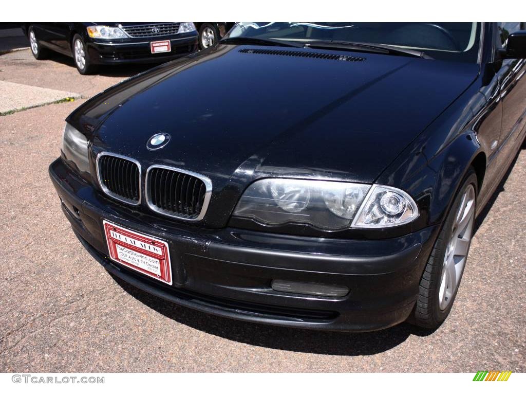 2001 3 Series 325i Sedan - Jet Black / Sand photo #17