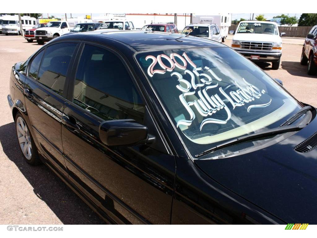 2001 3 Series 325i Sedan - Jet Black / Sand photo #18