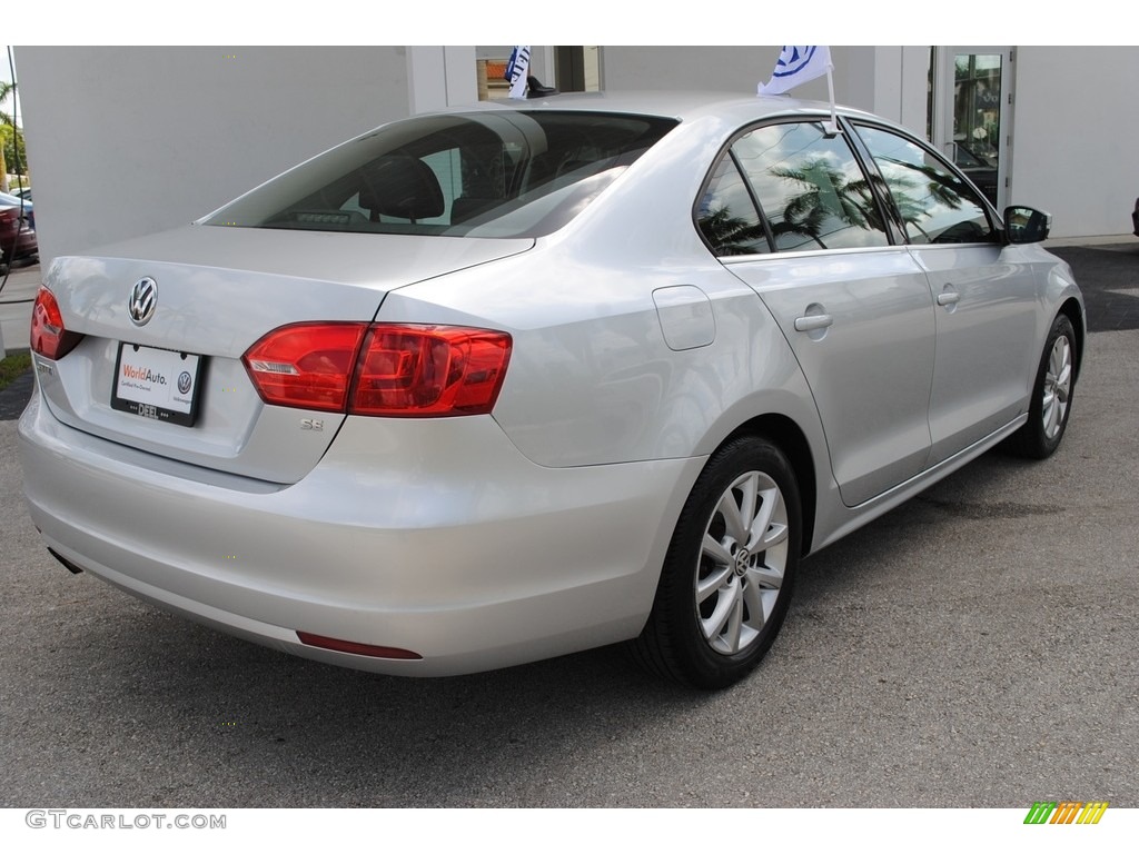 2014 Jetta SE Sedan - Reflex Silver Metallic / Titan Black photo #10