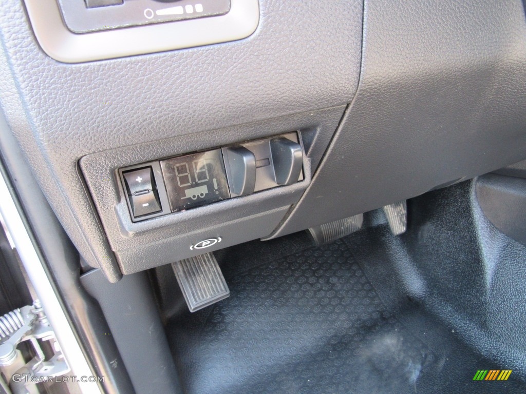 2011 Ram 2500 HD ST Crew Cab 4x4 - Bright Silver Metallic / Dark Slate/Medium Graystone photo #11