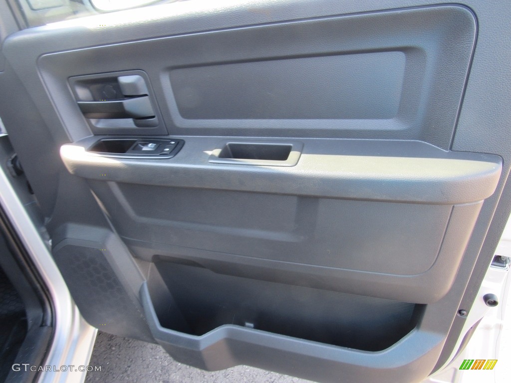 2011 Ram 2500 HD ST Crew Cab 4x4 - Bright Silver Metallic / Dark Slate/Medium Graystone photo #23