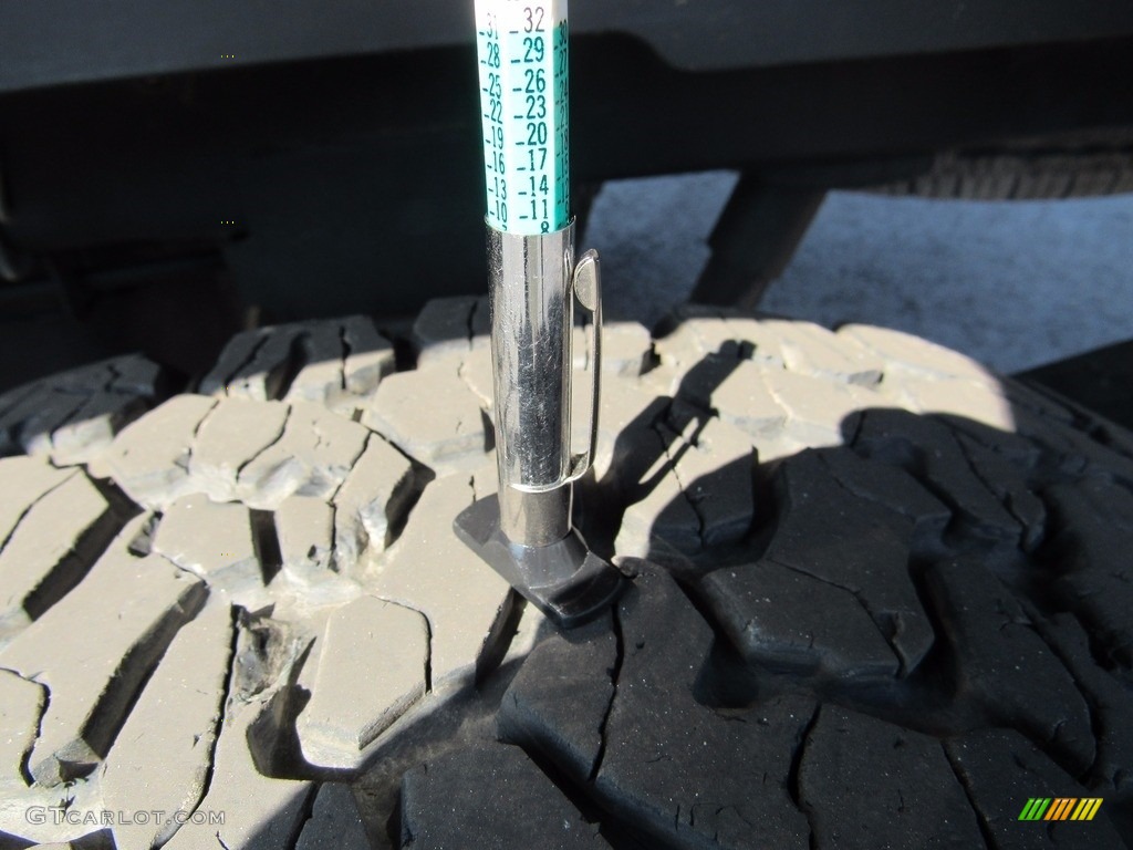 2011 Ram 2500 HD ST Crew Cab 4x4 - Bright Silver Metallic / Dark Slate/Medium Graystone photo #49