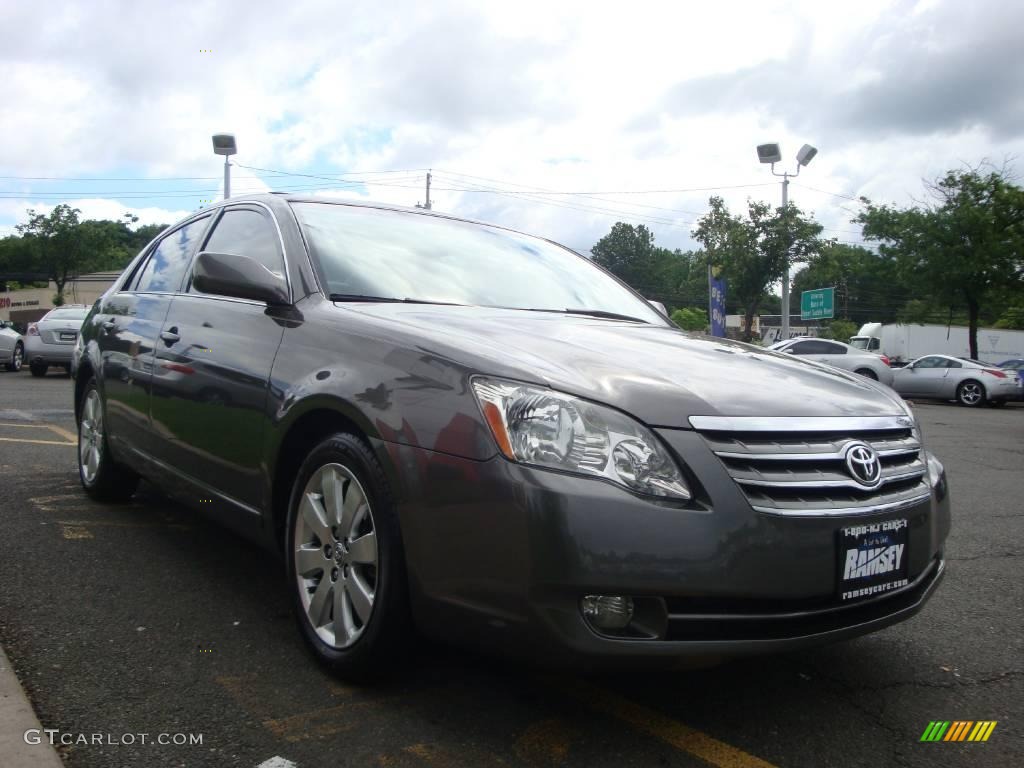 2006 Avalon XLS - Phantom Gray Pearl / Light Gray photo #13