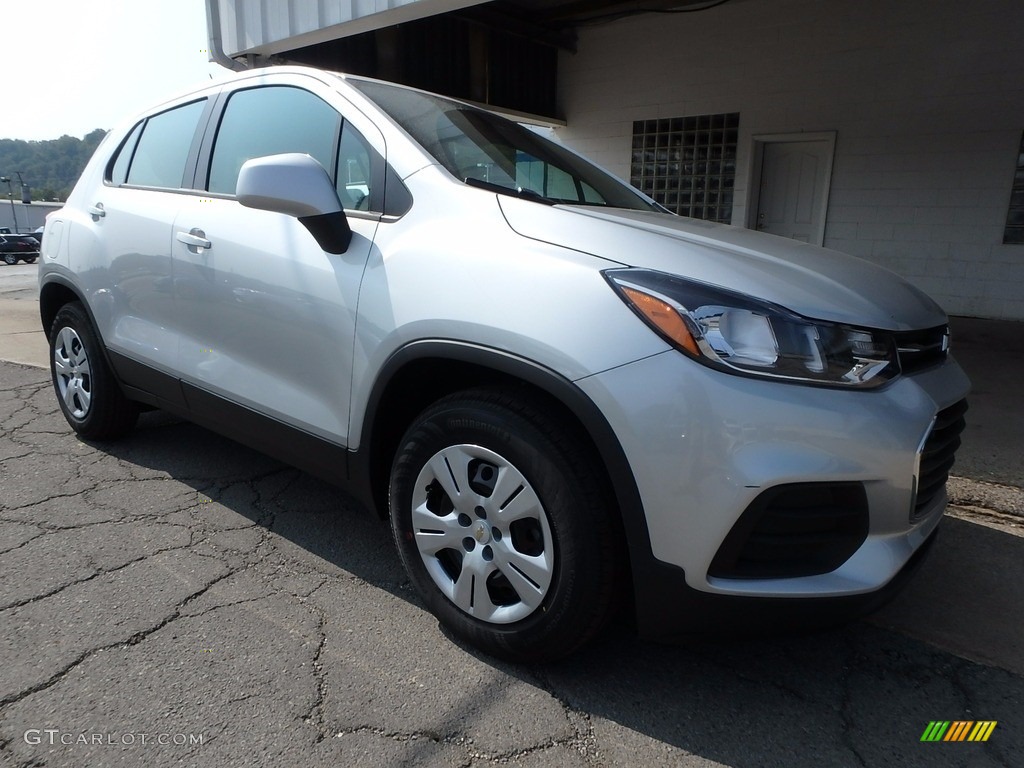 Silver Ice Metallic 2018 Chevrolet Trax LS Exterior Photo #122830438