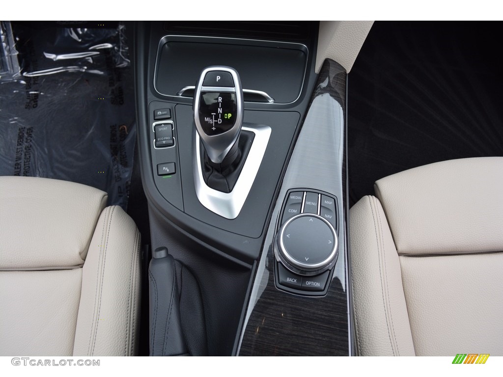 2017 3 Series 330i xDrive Sedan - Black Sapphire Metallic / Venetian Beige/Black photo #17
