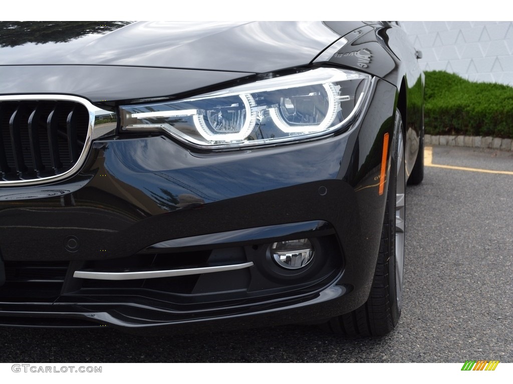 2017 3 Series 330i xDrive Sedan - Black Sapphire Metallic / Venetian Beige/Black photo #31