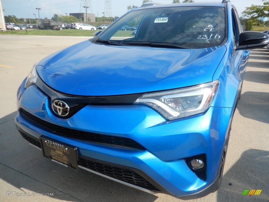 2018 RAV4 SE AWD - Electric Storm Blue / Black photo #1