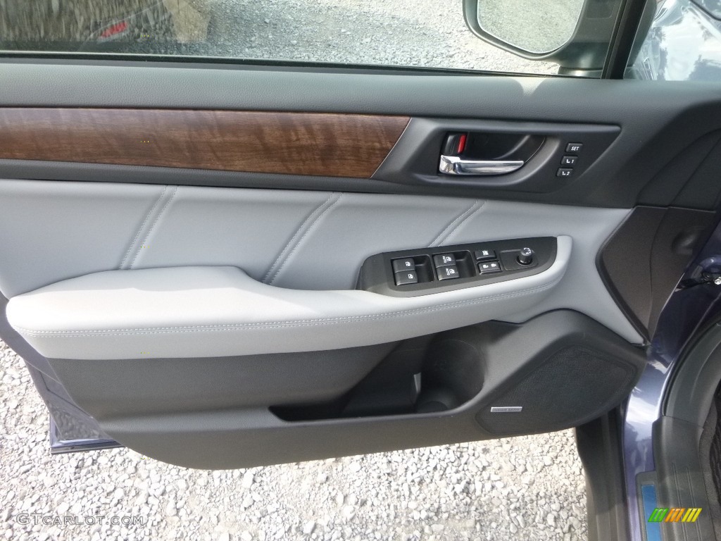 2018 Subaru Outback 3.6R Limited Door Panel Photos