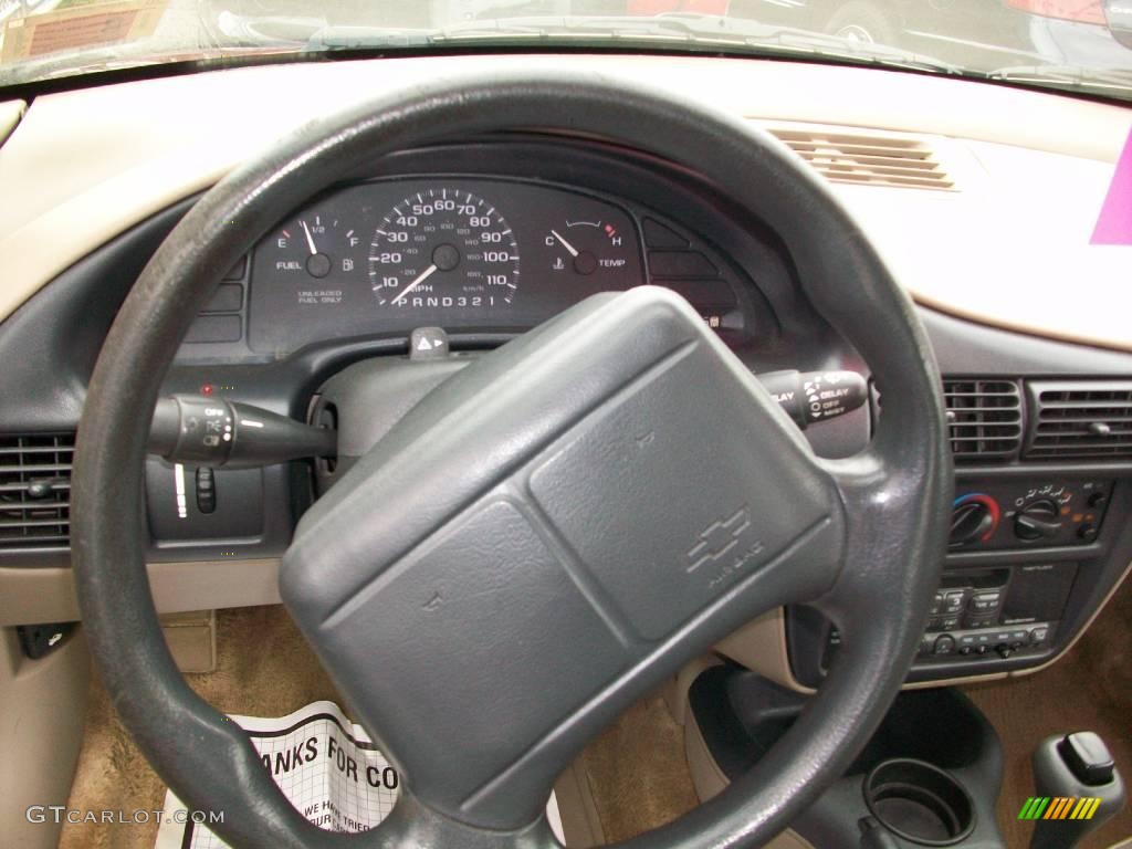 1998 Cavalier Coupe - Cayenne Red Metallic / Neutral photo #8