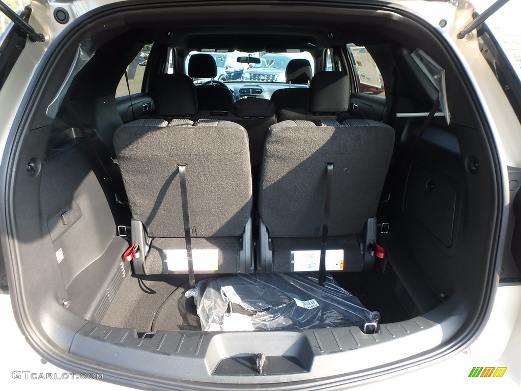 2017 Explorer XLT 4WD - White Gold / Ebony Black photo #4