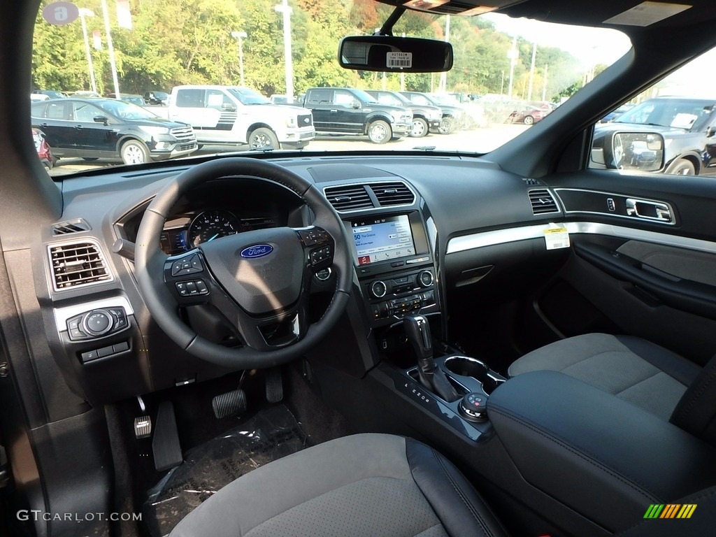 2017 Explorer XLT 4WD - Magnetic / Sport Appearance Dark Earth Gray photo #14