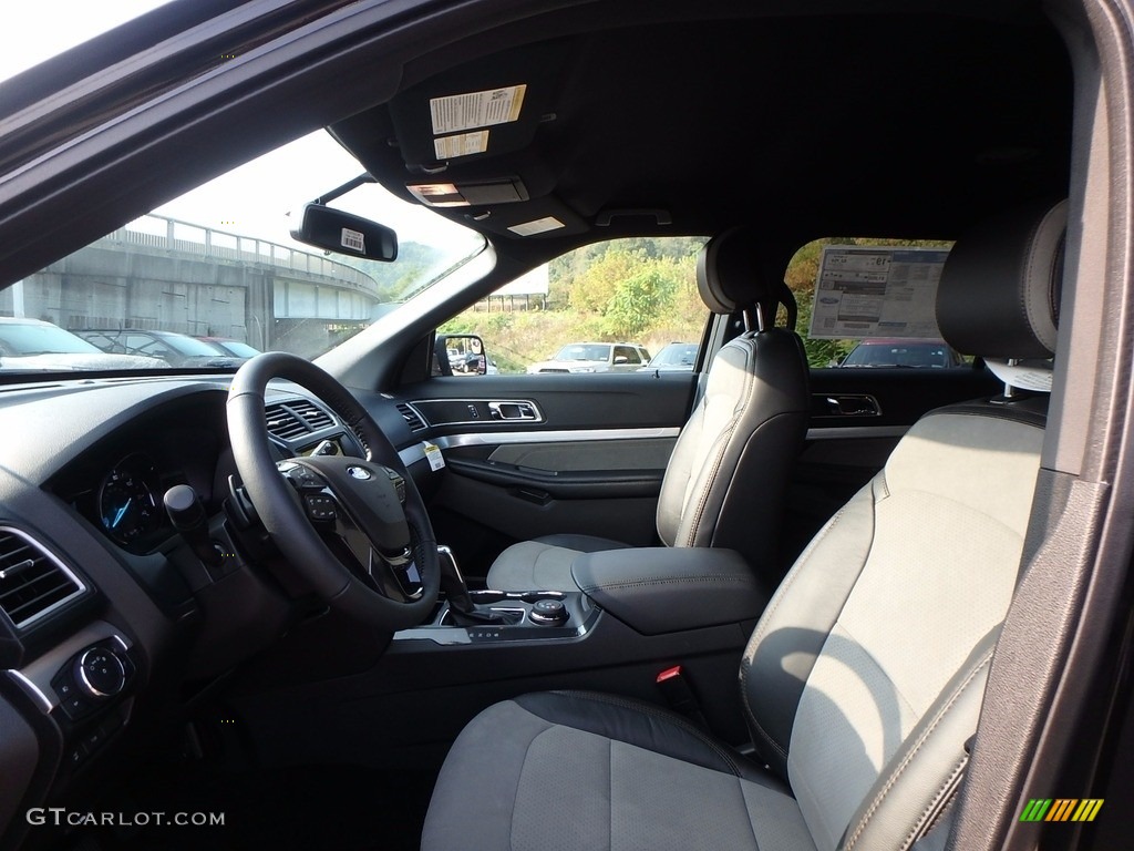 2017 Explorer XLT 4WD - Shadow Black / Ebony Black photo #11