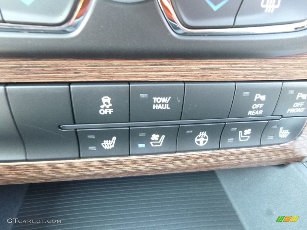 2018 1500 Laramie Crew Cab 4x4 - Walnut Brown Metallic / Canyon Brown/Light Frost Beige photo #20