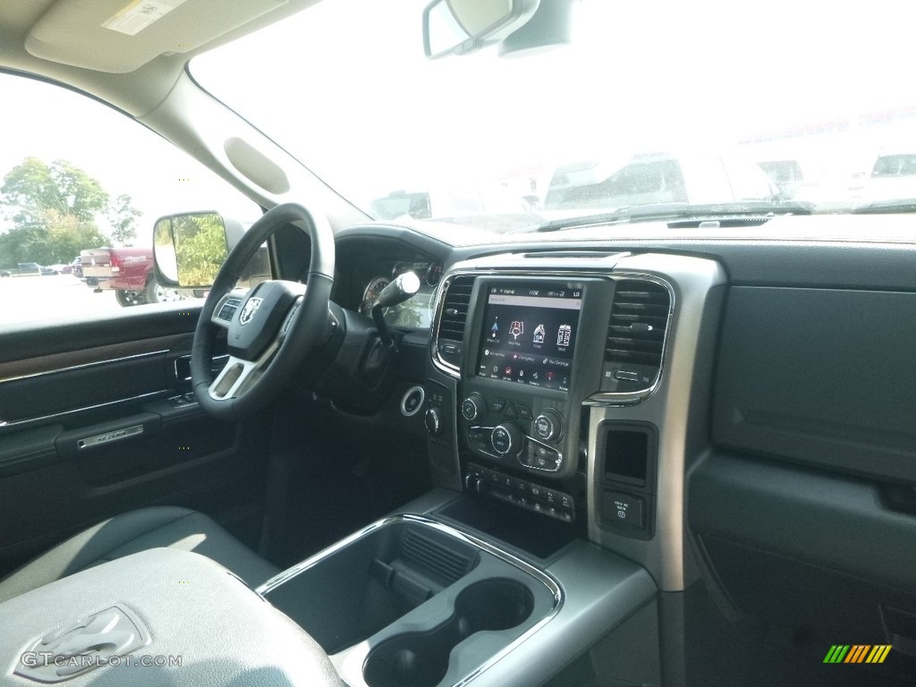 2018 2500 Laramie Crew Cab 4x4 - Pearl White / Black photo #11