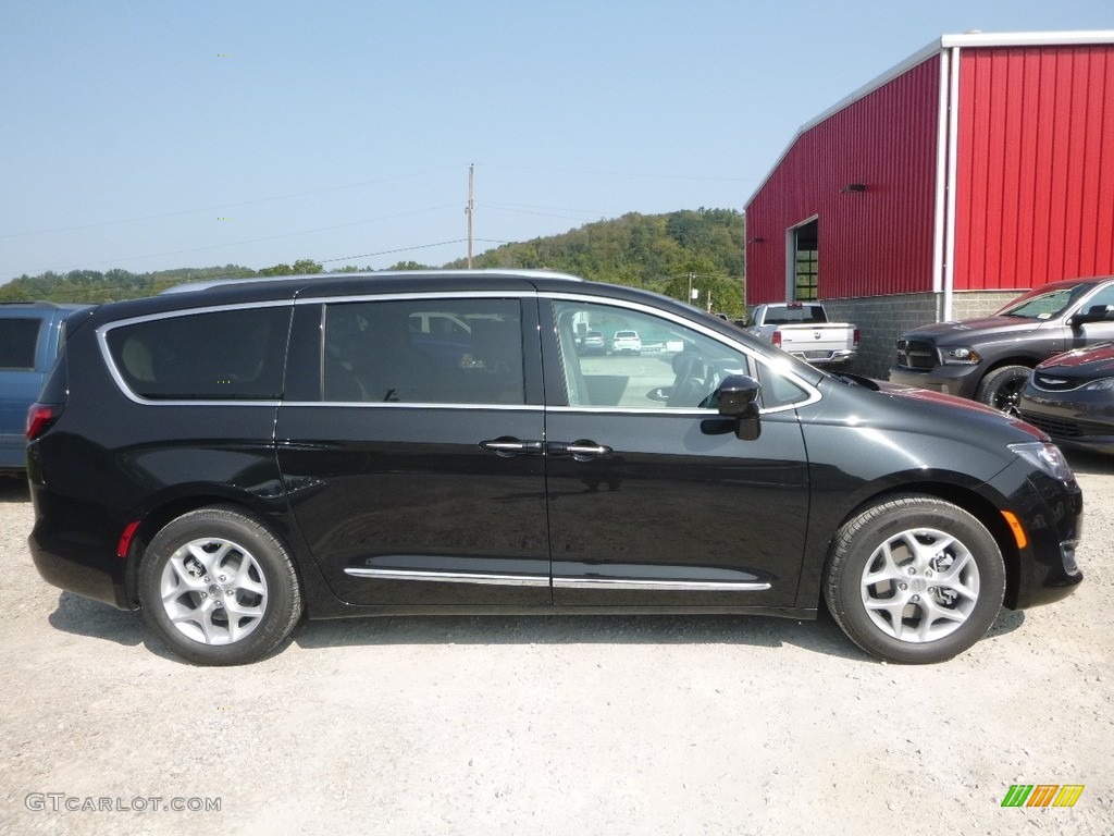 2018 Pacifica Touring L Plus - Brilliant Black Crystal Pearl / Black/Alloy photo #6