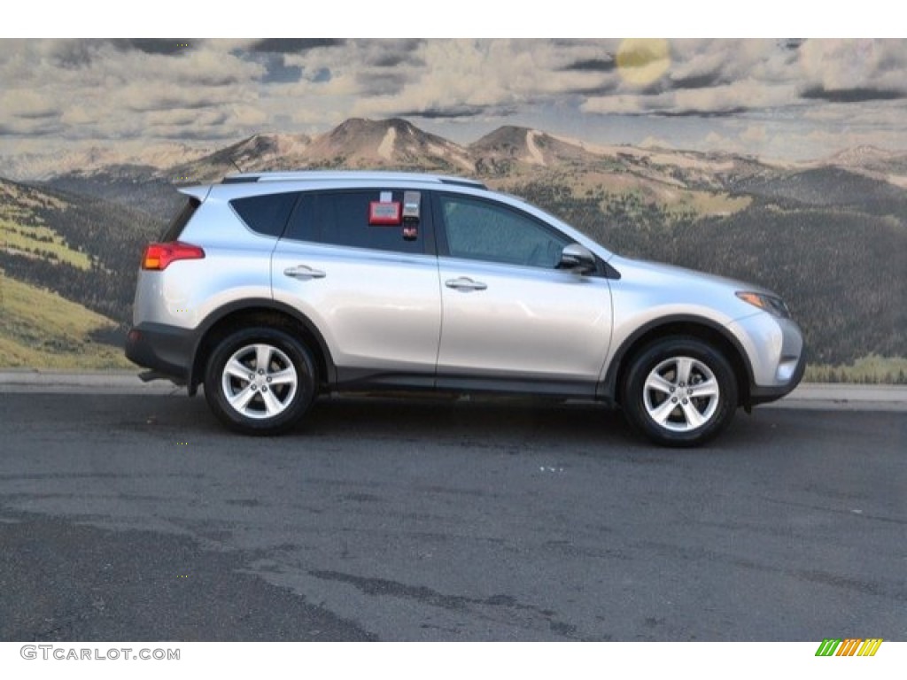 2014 RAV4 XLE AWD - Classic Silver Metallic / Ash photo #2