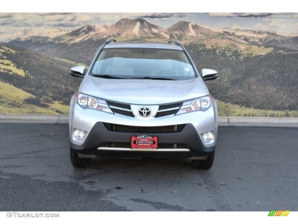 2014 RAV4 XLE AWD - Classic Silver Metallic / Ash photo #4