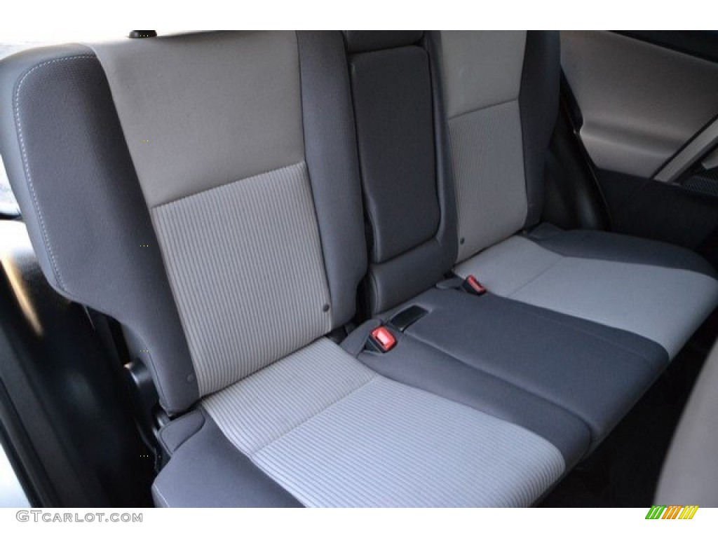 2014 RAV4 XLE AWD - Classic Silver Metallic / Ash photo #24