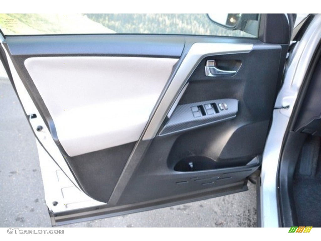 2014 RAV4 XLE AWD - Classic Silver Metallic / Ash photo #25